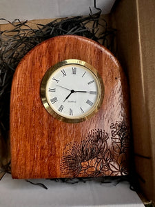 Desk clock